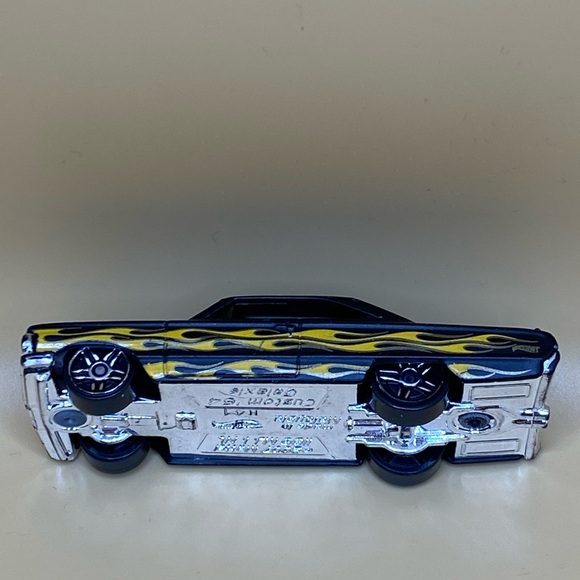 Hot Wheels 2007 Custom’64 Ford Galaxie Dcast 3” Car FlatBlack Yellow Flames 🔥 - Picture 14 of 16